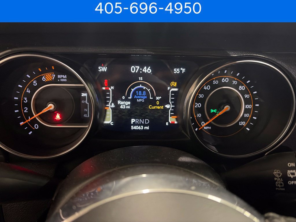 Used 2022 Jeep Wrangler Unlimited Sahara AWD/4WD image 4