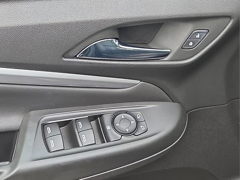 Used 2023 Chevrolet Bolt EUV Premier w/ Sun & Sound Package FWD image 13