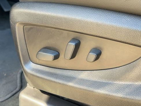 Used 2018 Chevrolet Tahoe Premier image 12