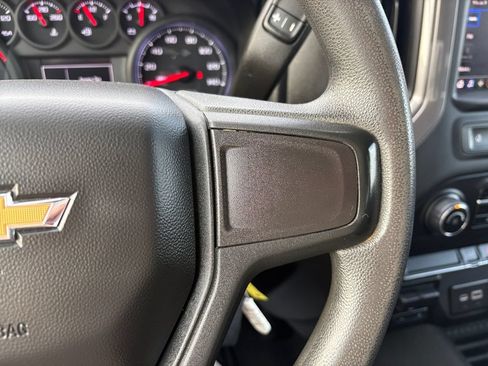 Used 2023 Chevrolet Silverado 2500 Custom w/ Gooseneck/5TH Wheel Package AWD/4WD image 17