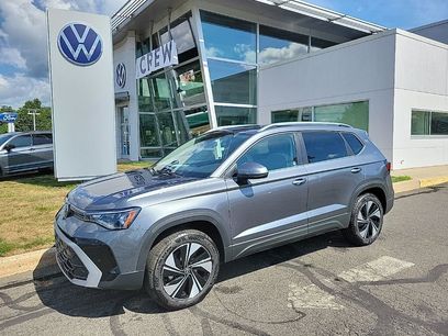 New 2025 Volkswagen Taos SE