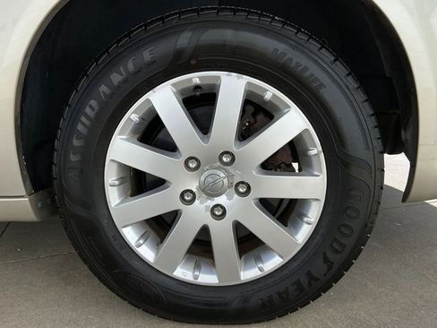 Used 2016 Chrysler Town & Country Touring w/ Driver Convenience Group FWD image 8