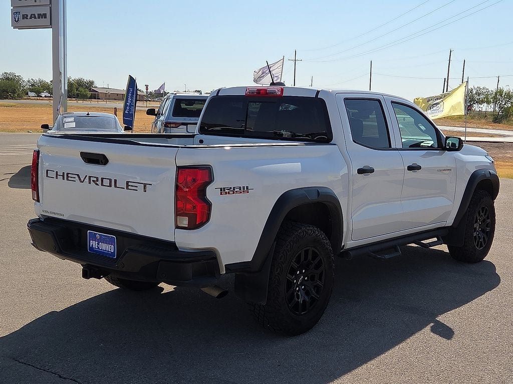 Used 2025 Chevrolet Colorado Trail Boss AWD/4WD image 5