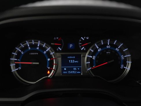 Used 2018 Toyota 4Runner Limited AWD/4WD image 23