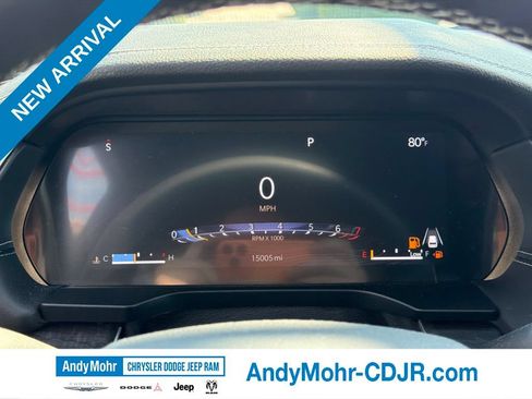 Used 2025 Jeep Grand Cherokee Limited w/ Luxury Tech Group II AWD/4WD image 9