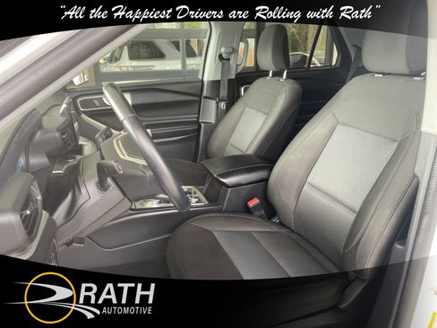 Used 2022 Ford Explorer XLT AWD/4WD image 11