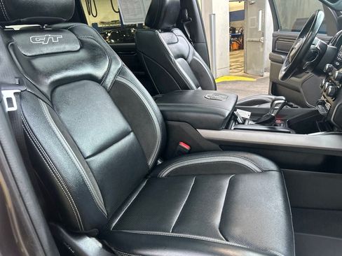 Used 2022 RAM 1500 Laramie AWD/4WD image 33