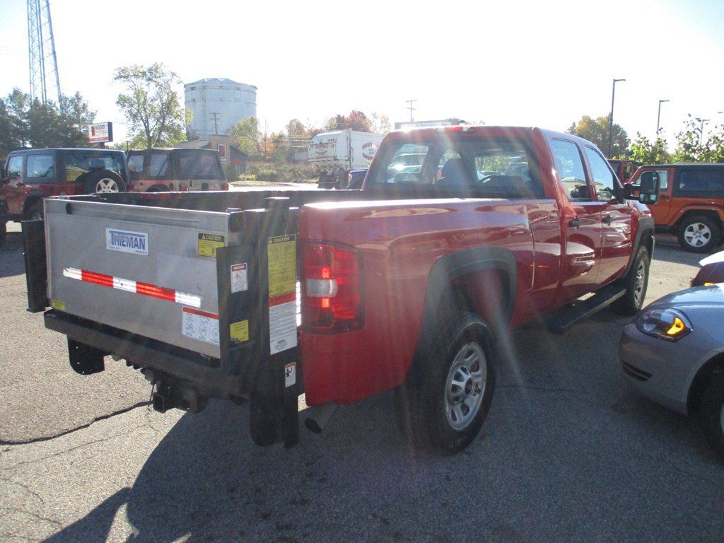 Used 2013 Chevrolet Silverado 3500 W/T RWD image 2