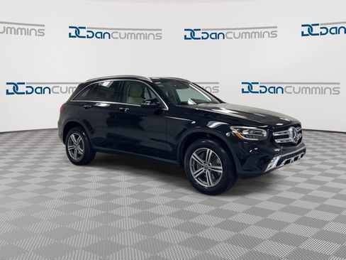 Used 2022 Mercedes-Benz GLC 300 4MATIC image 2