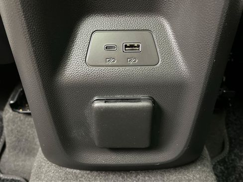 Certified 2025 Buick Envision Avenir AWD/4WD image 13