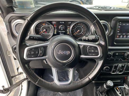 Used 2021 Jeep Wrangler Unlimited Sahara image 24