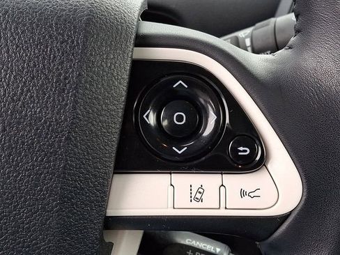 Used 2018 Toyota Prius Prime Premium image 22