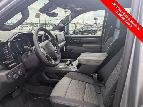 New 2026 Chevrolet Silverado 2500 ZR2 AWD/4WD image 14