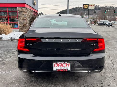 Used 2018 Volvo S90 T6 Inscription w/ Convenience Package image 6