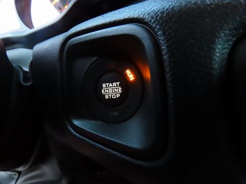 Used 2024 Jeep Wrangler Sport S image 28