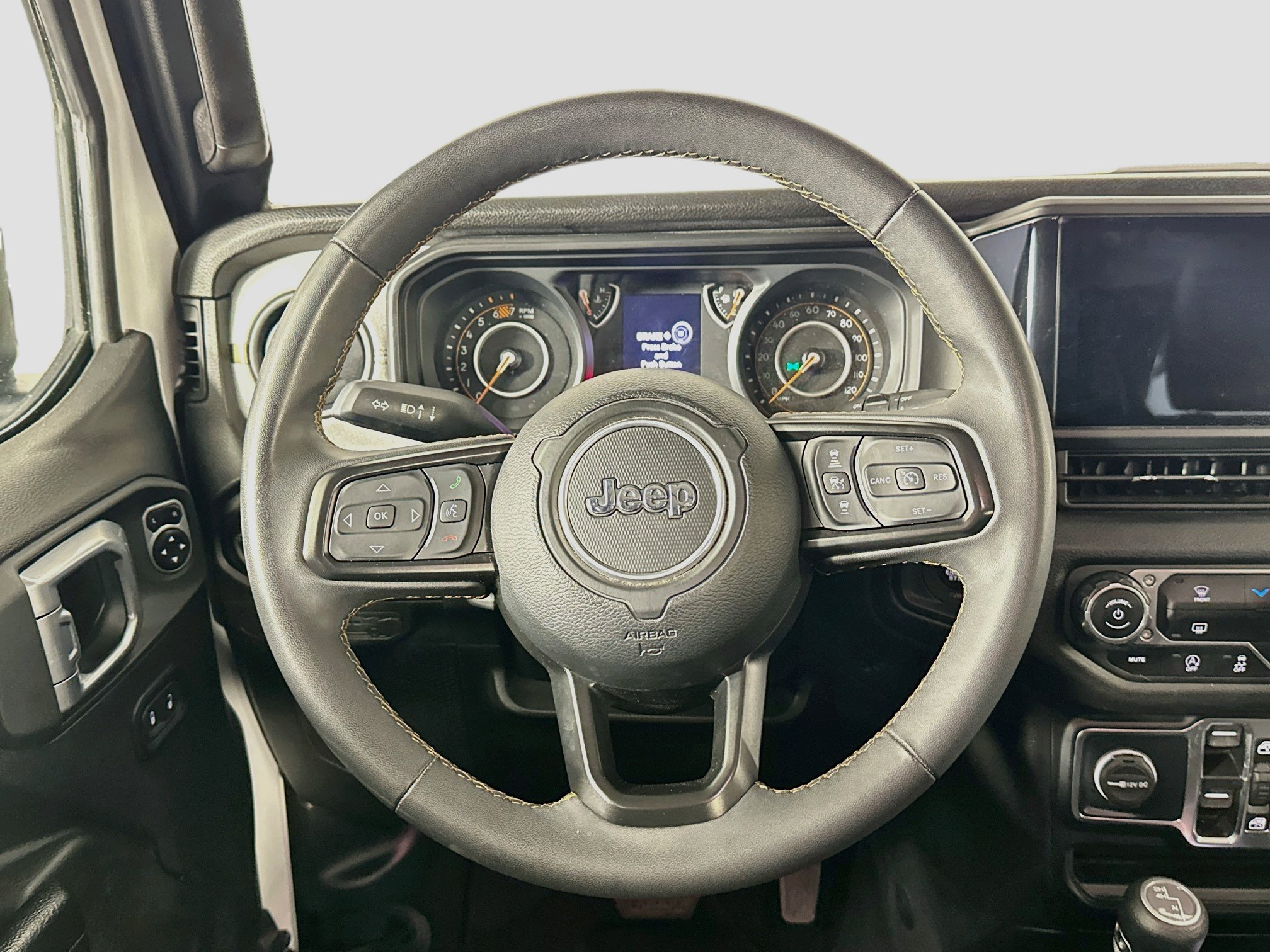Used 2024 Jeep Wrangler Unlimited Sport AWD/4WD image 17