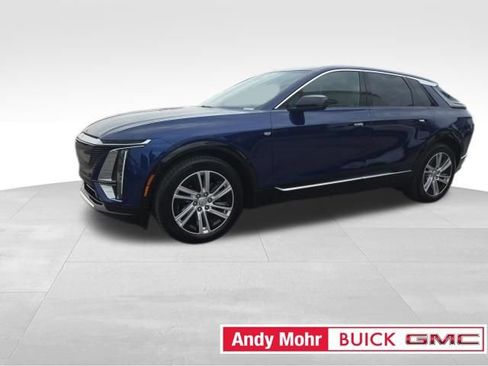 Used 2024 Cadillac Lyriq Tech w/ LPO, Floor Liner Package AWD/4WD image 9