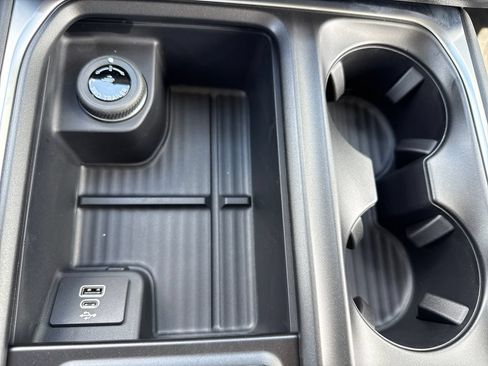 New 2027 Ford Expedition Active RWD image 31
