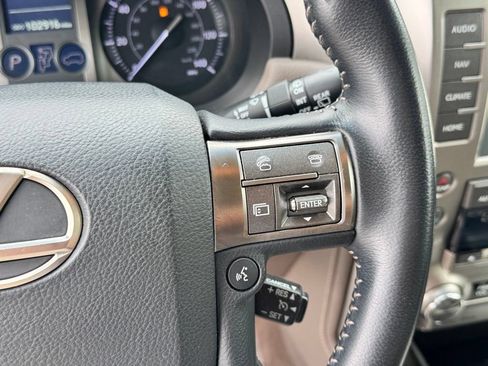 Used 2017 Lexus GX 460 w/ Navigation Package AWD/4WD image 18