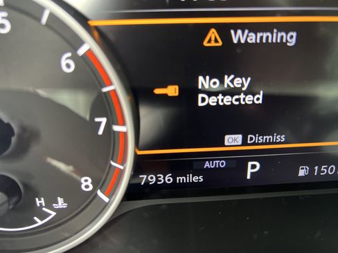 Used 2022 Nissan Rogue SV image 4