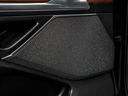 Used 2025 Lincoln Navigator Reserve image 47