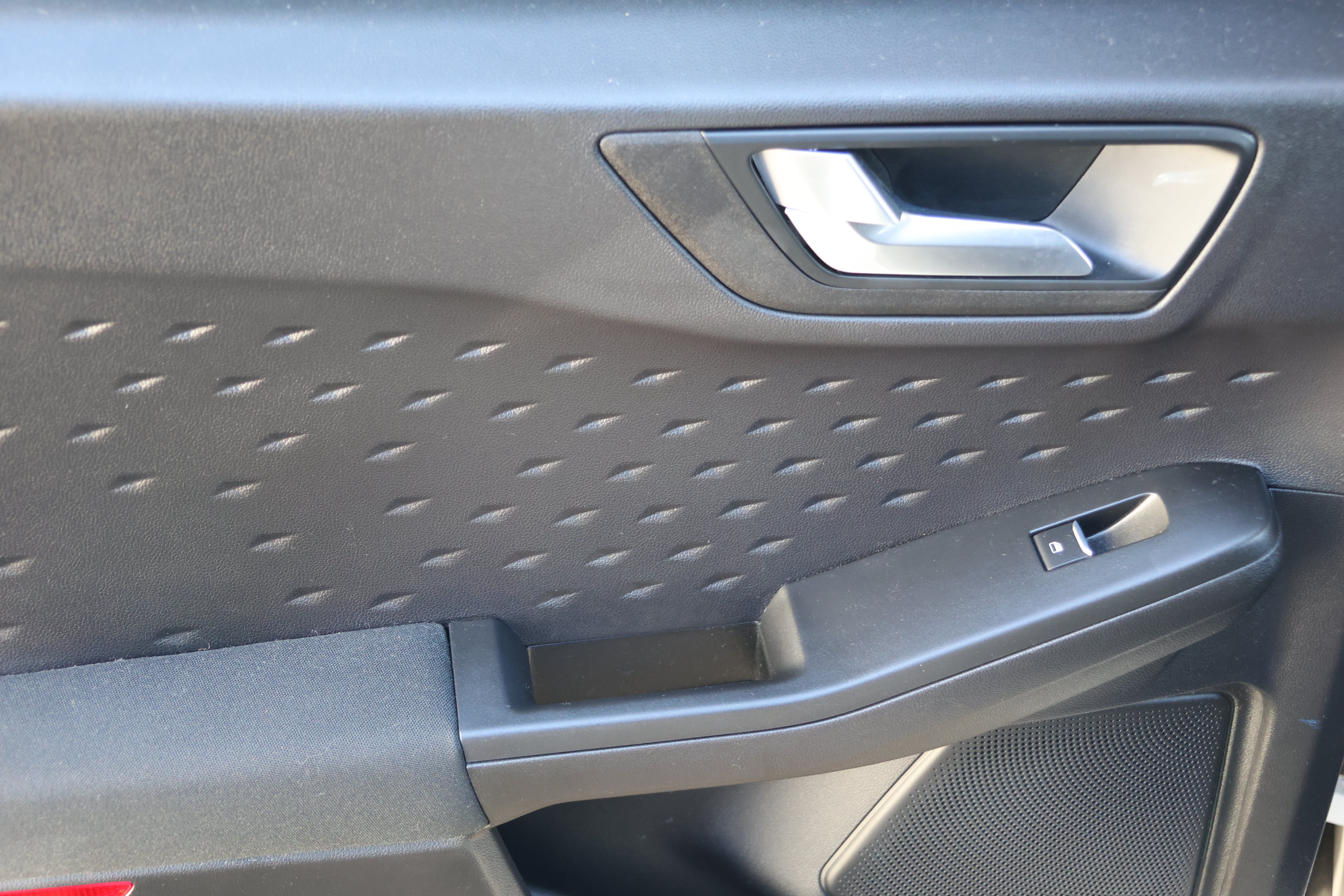Used 2020 Ford Escape SE FWD image 35