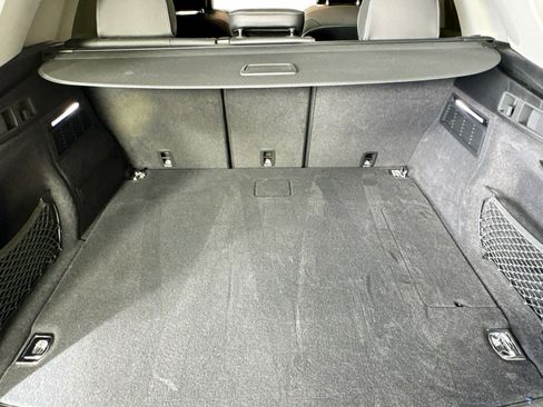 Used 2024 Audi Q5 e Premium w/ Convenience Package image 25