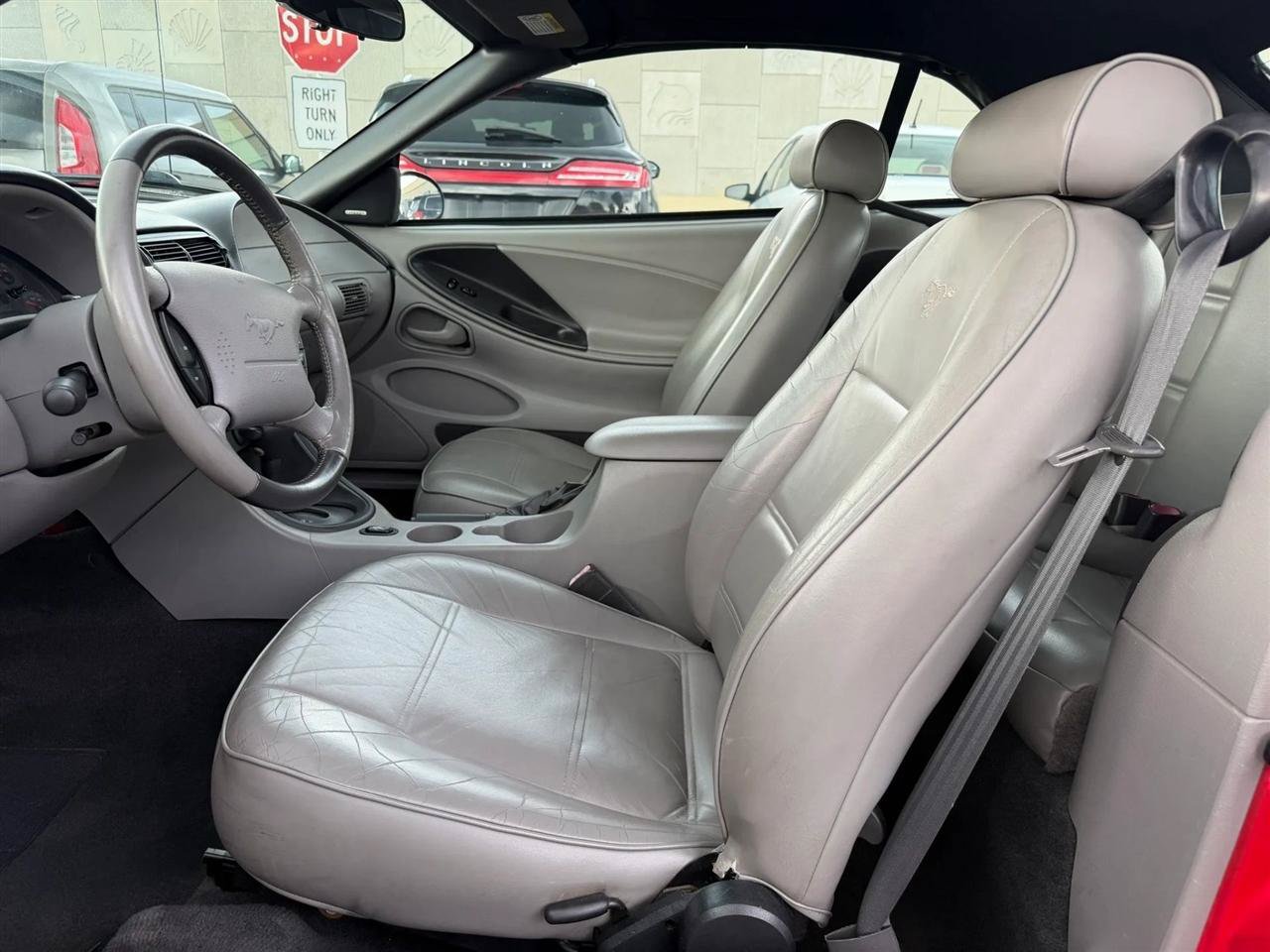Used 2002 Ford Mustang Convertible RWD image 20