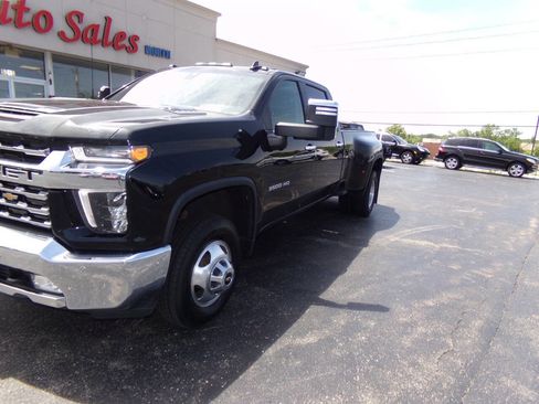 Used 2021 Chevrolet Silverado 3500 LTZ w/ LTZ Convenience Package AWD/4WD image 34