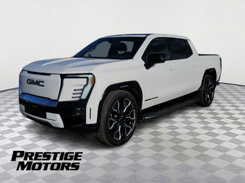 Used 2025 GMC Sierra EV Denali AWD/4WD image 3