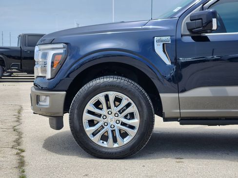 Used 2025 Ford F150 King Ranch w/ FX4 Off-Road Package AWD/4WD image 9