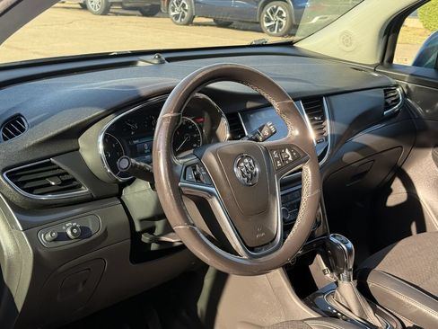 Used 2019 Buick Encore Preferred w/ Safety Package FWD image 7