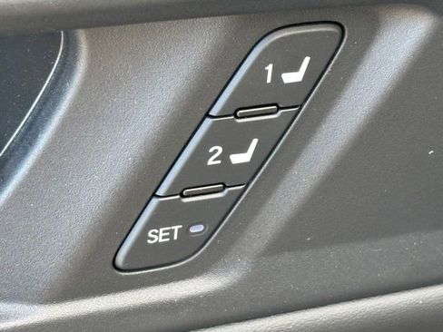 Used 2025 Honda Accord EX-L image 7