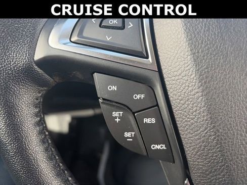 Used 2022 Ford Edge SEL w/ Convenience Package image 19