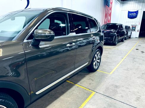 Used 2020 Kia Telluride S image 21