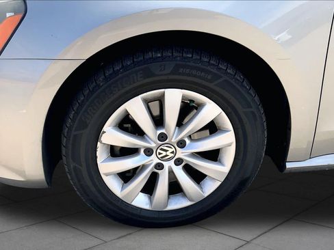 Used 2014 Volkswagen Passat 1.8T S FWD image 10