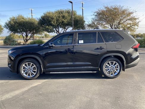 New 2026 Toyota Grand Highlander Platinum image 6