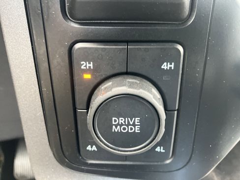 Used 2023 Ford F150 Lariat AWD/4WD image 33