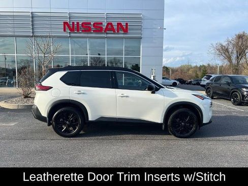Certified 2023 Nissan Rogue SV w/ SV Premium B Package AWD/4WD image 18