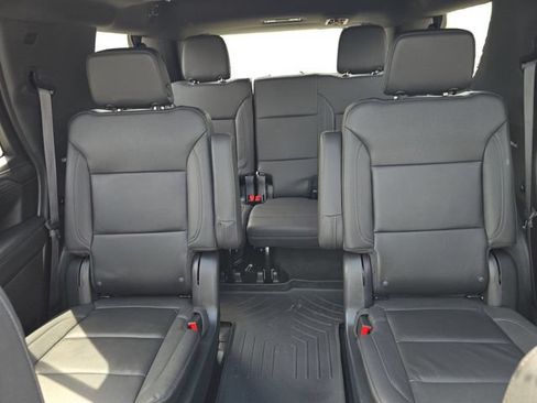 Used 2023 Chevrolet Tahoe LT w/ LT Signature Package AWD/4WD image 23