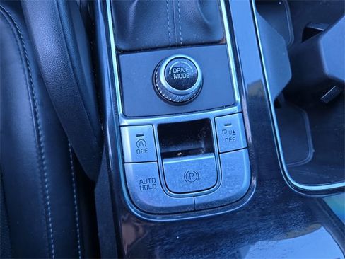 Used 2020 Kia Telluride LX image 29