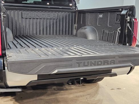 Used 2024 Toyota Tundra Limited AWD/4WD image 18
