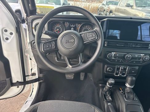 New 2026 Jeep Gladiator Sport AWD/4WD image 14