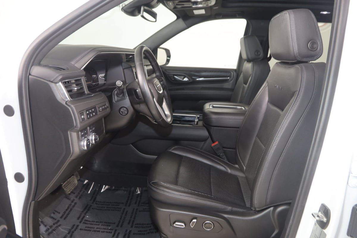 Used 2024 GMC Yukon Denali AWD/4WD image 13