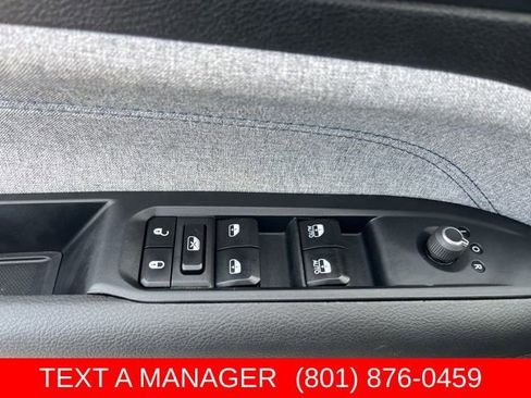 Used 2024 Jeep Compass Latitude AWD/4WD image 15