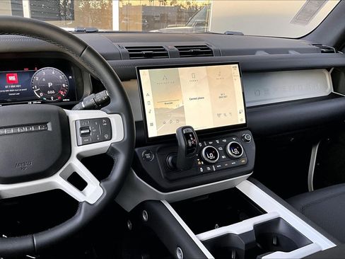 New 2026 Land Rover Defender 110 S image 7