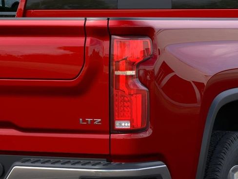New 2026 Chevrolet Silverado 2500 LTZ w/ LTZ Convenience Package AWD/4WD image 11