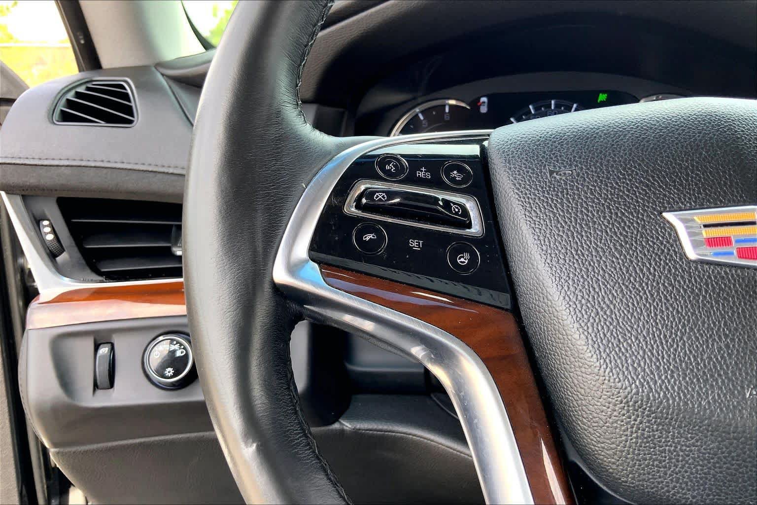 Used 2018 Cadillac Escalade Luxury w/ LPO, Radiant Package RWD image 23