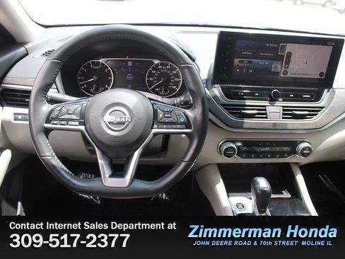 Used 2023 Nissan Altima 2.5 SL AWD/4WD image 11