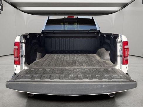 Used 2022 RAM 1500 Laramie AWD/4WD image 5